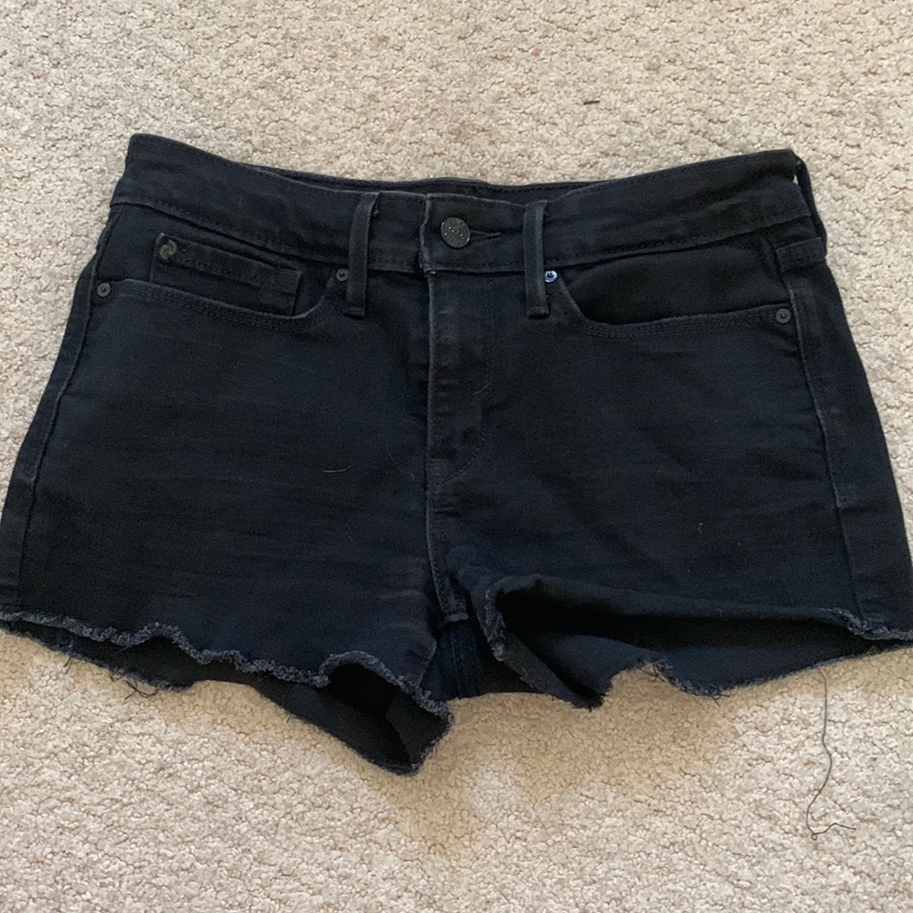 levi’s black jean shorts